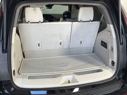 Used 2024 Cadillac Escalade Sport Platinum AWD/4WD image 8