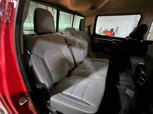 Used 2019 RAM 1500 Big Horn AWD/4WD image 19