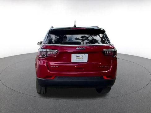 Used 2025 Jeep Compass Limited image 12