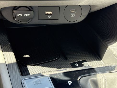 New 2025 Hyundai Elantra SEL image 25