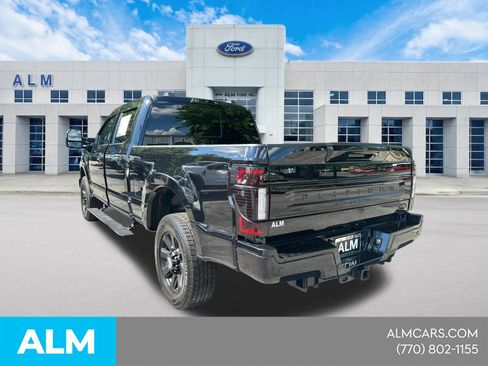 Used 2022 Ford F250 Platinum AWD/4WD image 10