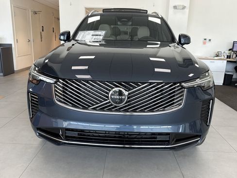 New 2026 Volvo XC90 B6 Plus w/ Protection Package Premier image 5