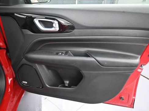 Used 2022 Jeep Compass Limited w/ (RED) Package AWD/4WD image 13