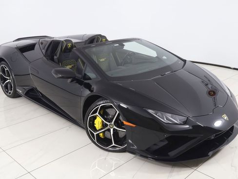 Used 2023 Lamborghini Huracan EVO image 27