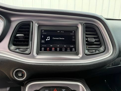 Used 2019 Dodge Challenger R/T RWD image 15