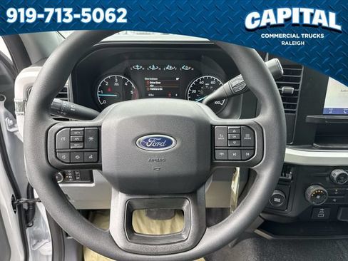 New 2026 Ford F450 XL w/ XL Chrome Package RWD image 23