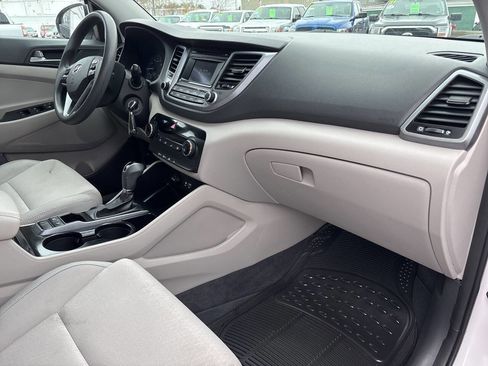 Used 2017 Hyundai Tucson Eco w/ Cargo Package image 31