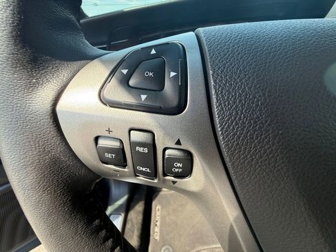 Used 2016 Ford Taurus Limited w/ Equipment Group 301A FWD image 14