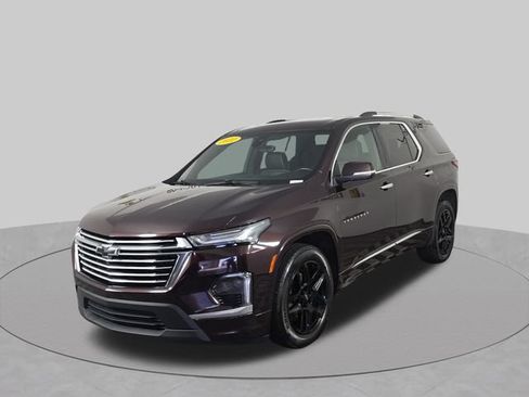 Used 2022 Chevrolet Traverse Premier w/ LPO, Floor Liner Package AWD/4WD image 12