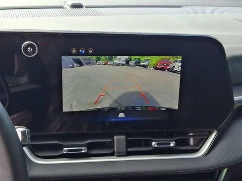 Used 2025 Chevrolet Equinox LT AWD/4WD image 18