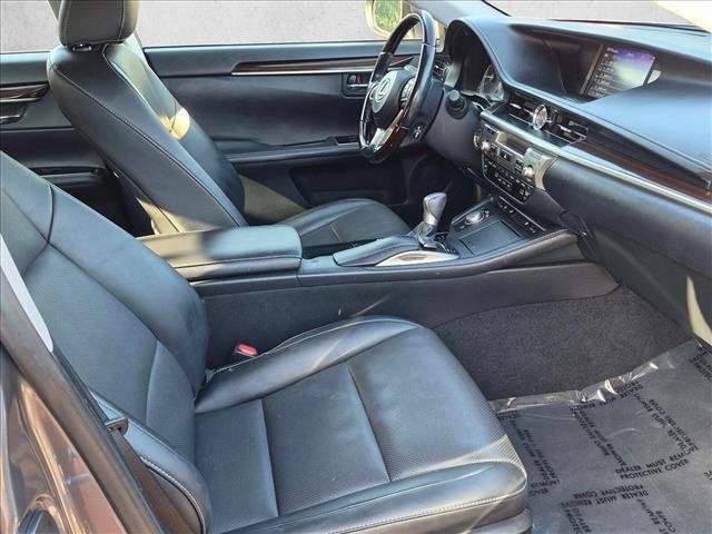 Used 2017 Lexus ES 350 w/ Navigation System Package FWD image 20