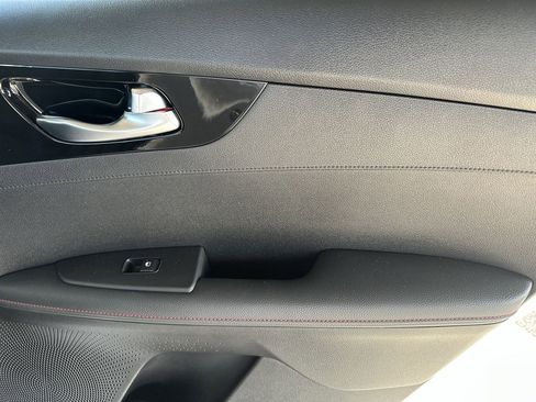 Certified 2024 Kia Forte GT w/ GT2 Package image 28