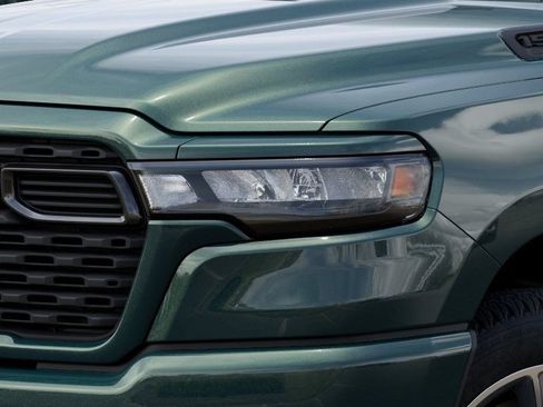 New 2026 RAM 1500 Express AWD/4WD image 11