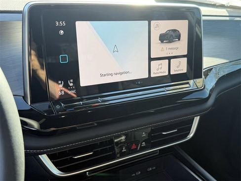 New 2026 Volkswagen Atlas Cross Sport SE image 17