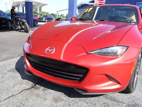 Used 2017 MAZDA MX-5 Miata RF Grand Touring RWD image 26