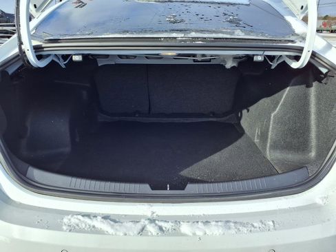 Used 2022 Chevrolet Malibu LT image 21