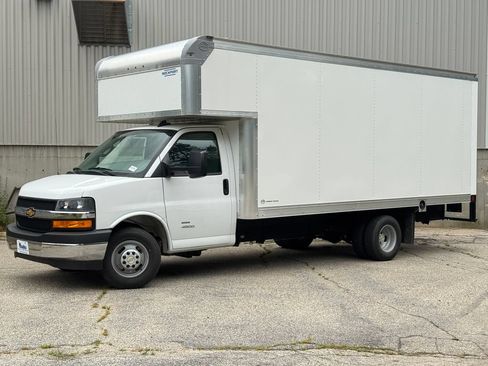 New 2026 Chevrolet Express 4500 w/ Power Convenience Package RWD image 2