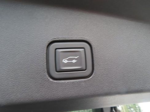 Used 2024 Cadillac Lyriq Luxury RWD image 41