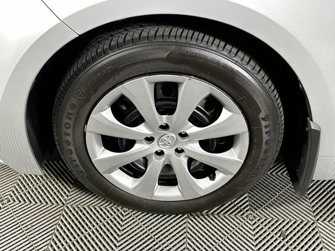 Certified 2025 Toyota Corolla LE image 11