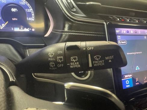 Used 2024 Jeep Grand Cherokee L Limited w/ Luxury Tech Group II AWD/4WD image 21