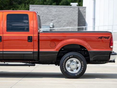 Used 2000 Ford F250 XL AWD/4WD image 10