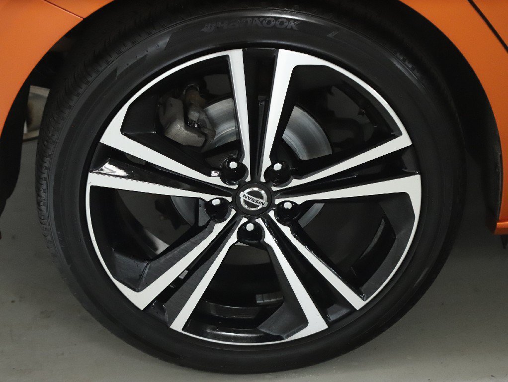 Used 2023 Nissan Sentra SR w/ Electronics Package FWD image 12