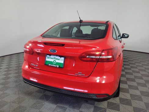 Used 2016 Ford Focus SE FWD image 7