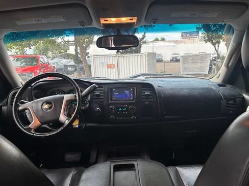 Used 2012 Chevrolet Silverado 2500 LT w/ Z71 Appearance Package AWD/4WD image 35