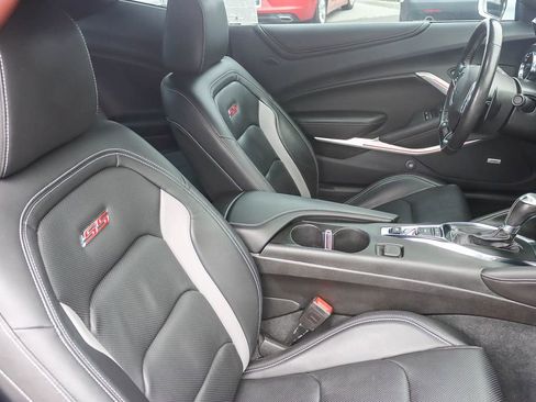 Used 2022 Chevrolet Camaro SS image 41