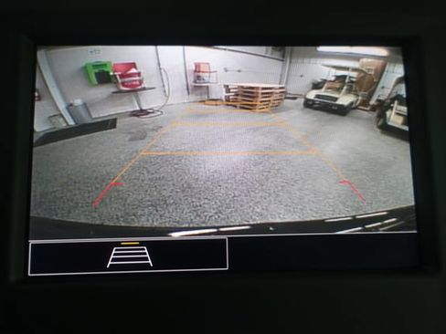 Used 2024 Chevrolet Equinox LT FWD image 16