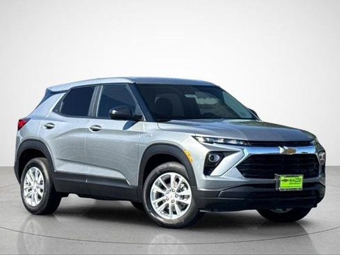New 2026 Chevrolet TrailBlazer LS w/ LS Convenience Package AWD/4WD image 2