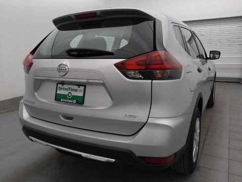 Used 2019 Nissan Rogue S AWD/4WD image 9