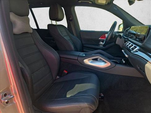 Used 2023 Mercedes-Benz GLS 450 4MATIC image 16