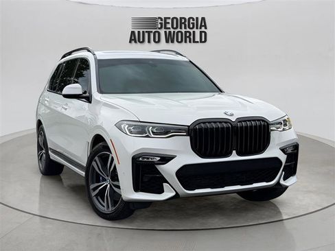 Used 2020 BMW X7 xDrive40i w/ M Sport Package AWD/4WD image 11