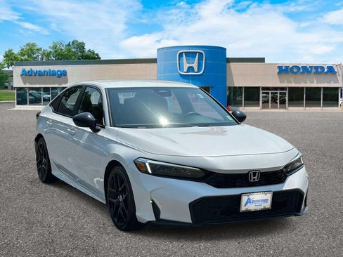 Used 2025 Honda Civic Sport image 1