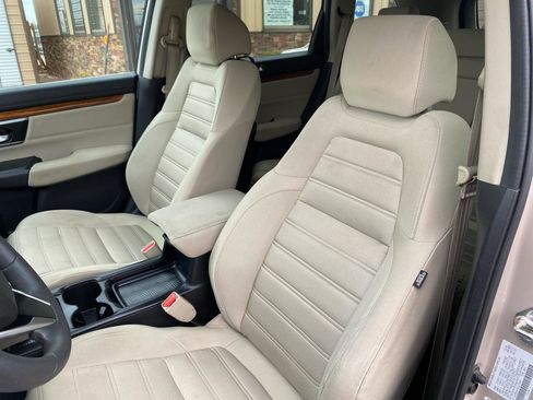 Used 2018 Honda CR-V EX image 6