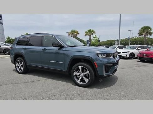 Used 2026 Jeep Grand Cherokee L Limited w/ Trailer Tow Package AWD/4WD image 32