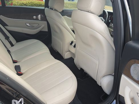 Used 2019 Mercedes-Benz E 300 w/ Premium 1 Package image 29