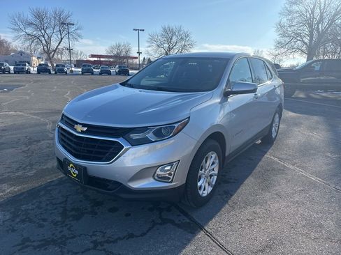 Used 2018 Chevrolet Equinox LT image 1