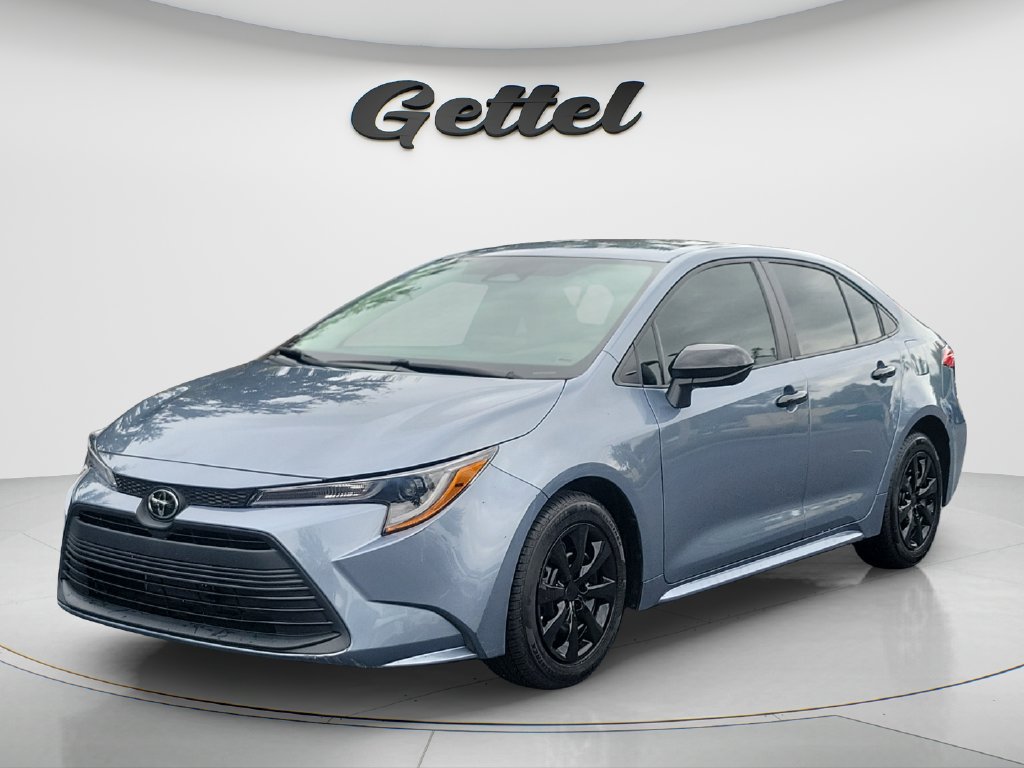 Used 2024 Toyota Corolla LE FWD image 1