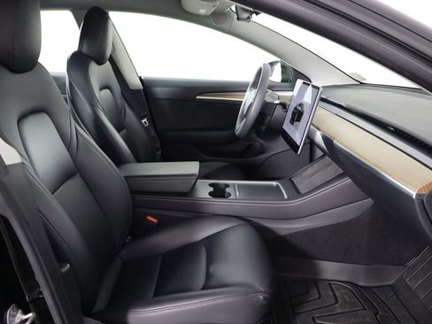 Used 2023 Tesla Model 3 Standard Range image 16