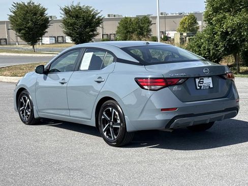 Used 2025 Nissan Sentra SV FWD image 27