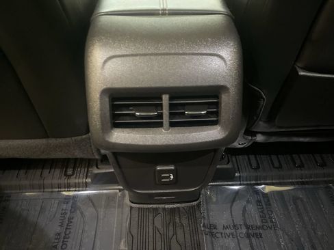 Used 2024 GMC Terrain AT4 w/ GMC Pro Grade Package AWD/4WD image 16