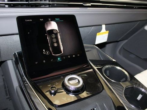 New 2025 Cadillac Escalade IQ Luxury 1 AWD/4WD image 24