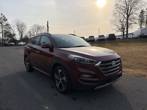 Used 2017 Hyundai Tucson Limited w/ Limited Ultimate Package 03 image 3