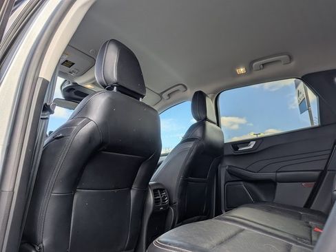 Used 2022 Ford Escape SEL image 30