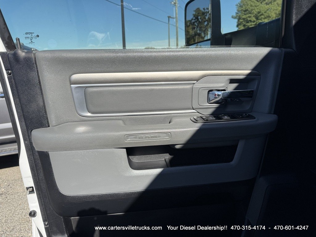 Used 2017 RAM 3500 SLT AWD/4WD image 16