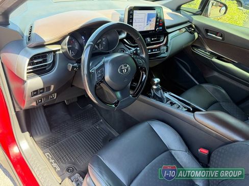 Used 2019 Toyota C-HR Limited FWD image 16