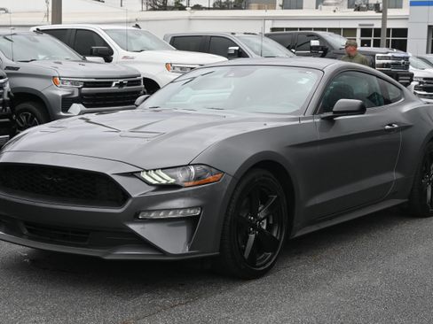 Used 2022 Ford Mustang Coupe w/ Equipment Group 101A image 8