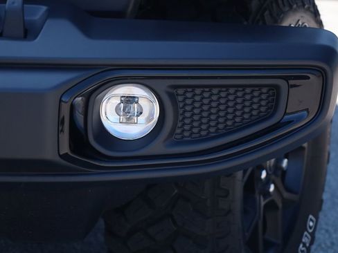 Used 2025 Jeep Gladiator Willys image 17